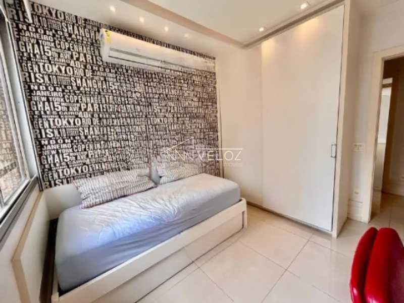 Apartamento à venda com 3 quartos, 150m² - Foto 13