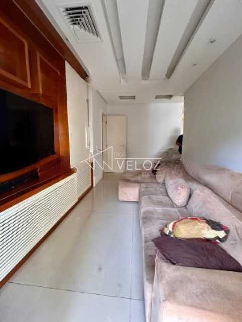 Apartamento à venda com 3 quartos, 150m² - Foto 3