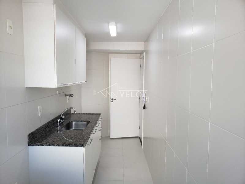 Apartamento à venda com 2 quartos, 61m² - Foto 9