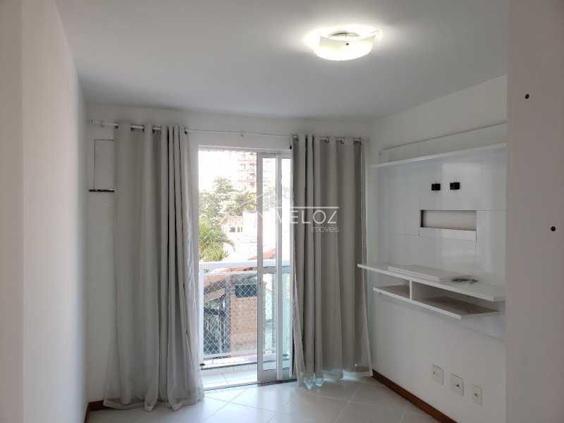 Apartamento à venda com 2 quartos, 61m² - Foto 1