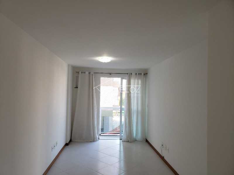 Apartamento à venda com 2 quartos, 61m² - Foto 3