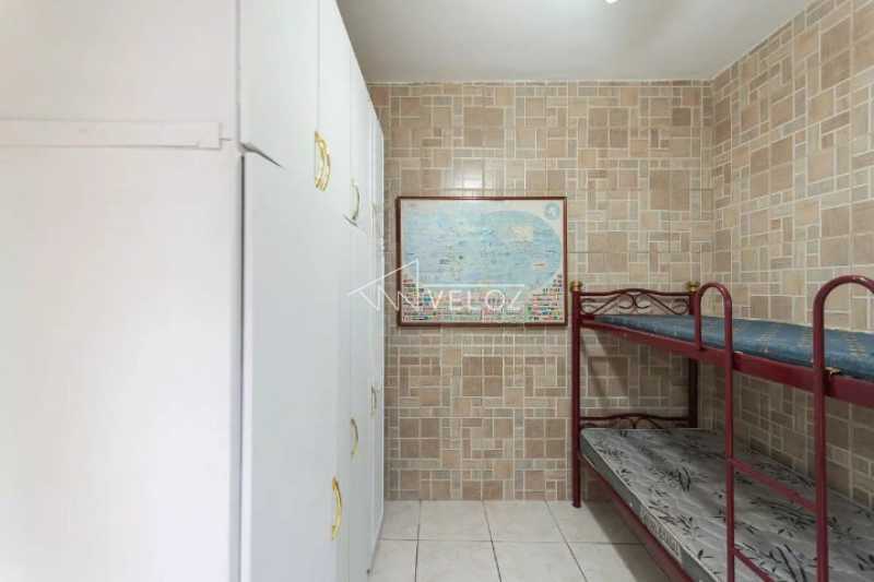 Apartamento à venda com 2 quartos, 40m² - Foto 10