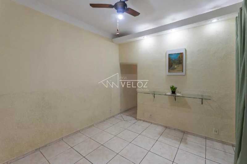 Apartamento à venda com 2 quartos, 40m² - Foto 2