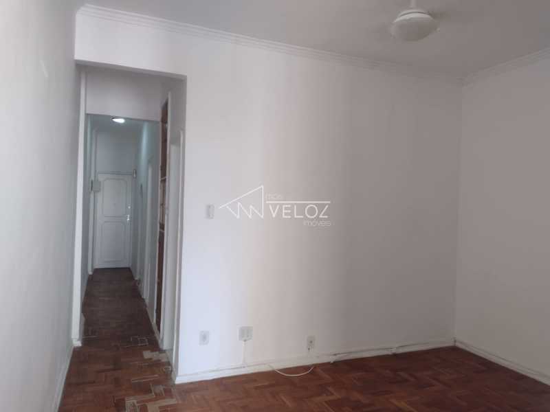 Apartamento à venda com 1 quarto, 58m² - Foto 9