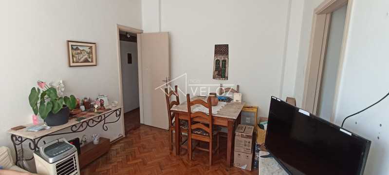 Apartamento à venda com 2 quartos, 69m² - Foto 3