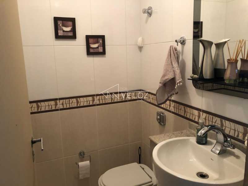 Apartamento à venda com 4 quartos, 214m² - Foto 19