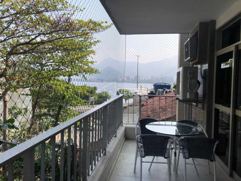 Apartamento à venda com 4 quartos, 214m² - Foto 5