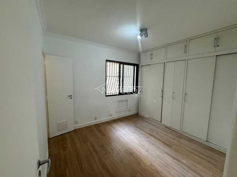 Apartamento à venda com 2 quartos, 64m² - Foto 3