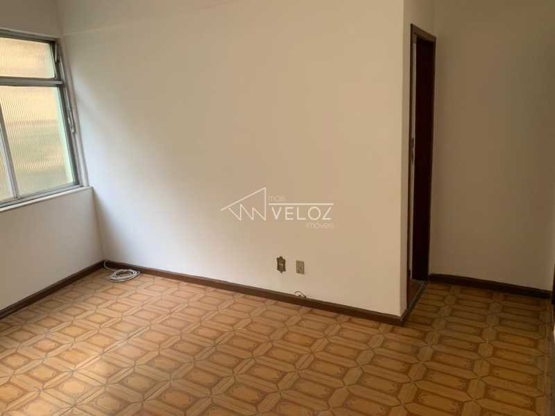 Apartamento à venda com 1 quarto, 38m² - Foto 2