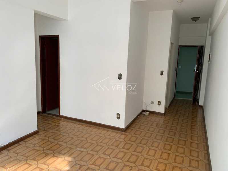 Apartamento à venda com 1 quarto, 38m² - Foto 7