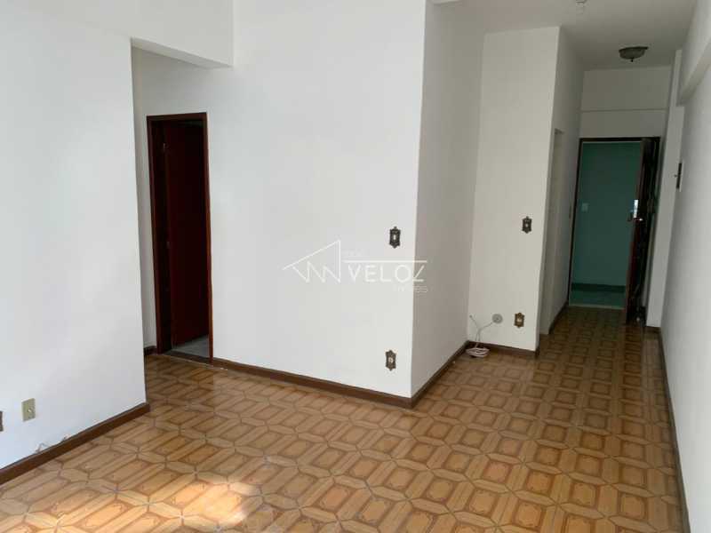 Apartamento à venda com 1 quarto, 38m² - Foto 3