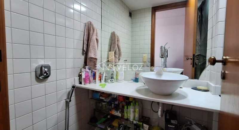 Apartamento à venda com 2 quartos, 100m² - Foto 8