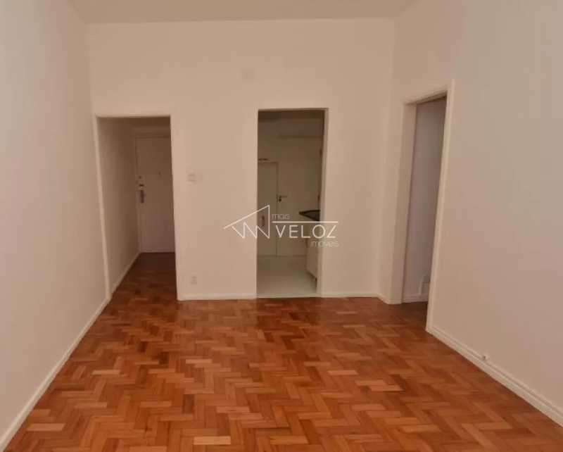 Apartamento à venda com 2 quartos, 85m² - Foto 3