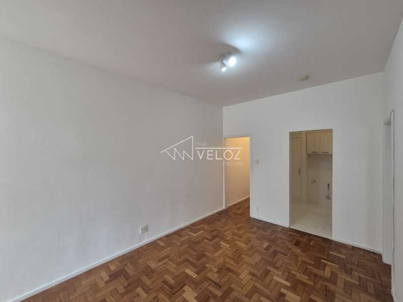 Apartamento à venda com 2 quartos, 85m² - Foto 3