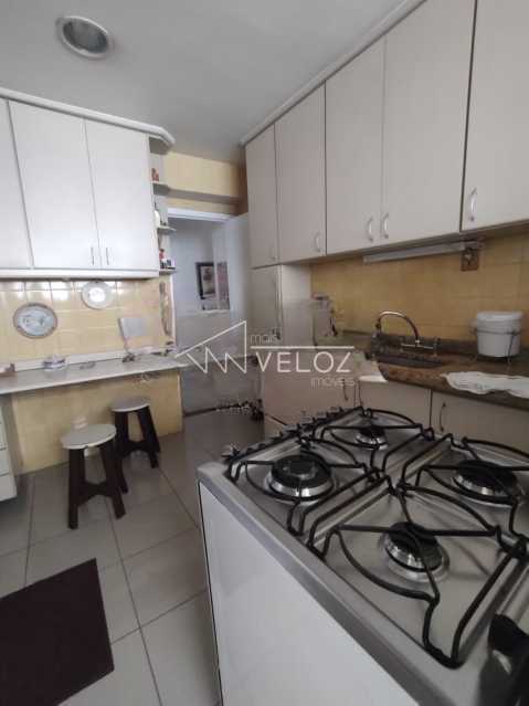 Apartamento à venda com 3 quartos, 121m² - Foto 12