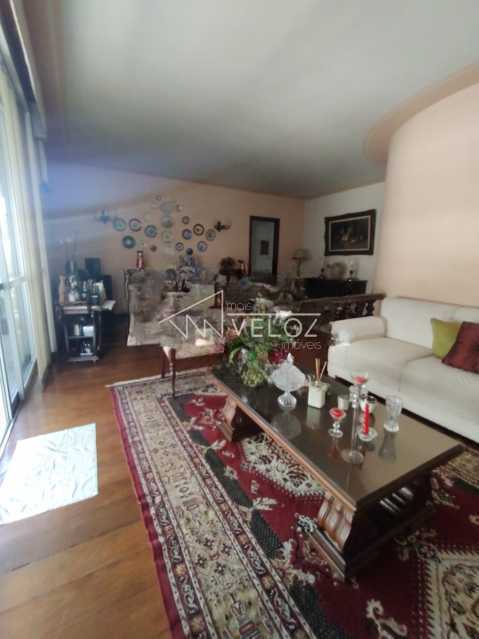 Apartamento à venda com 3 quartos, 121m² - Foto 2