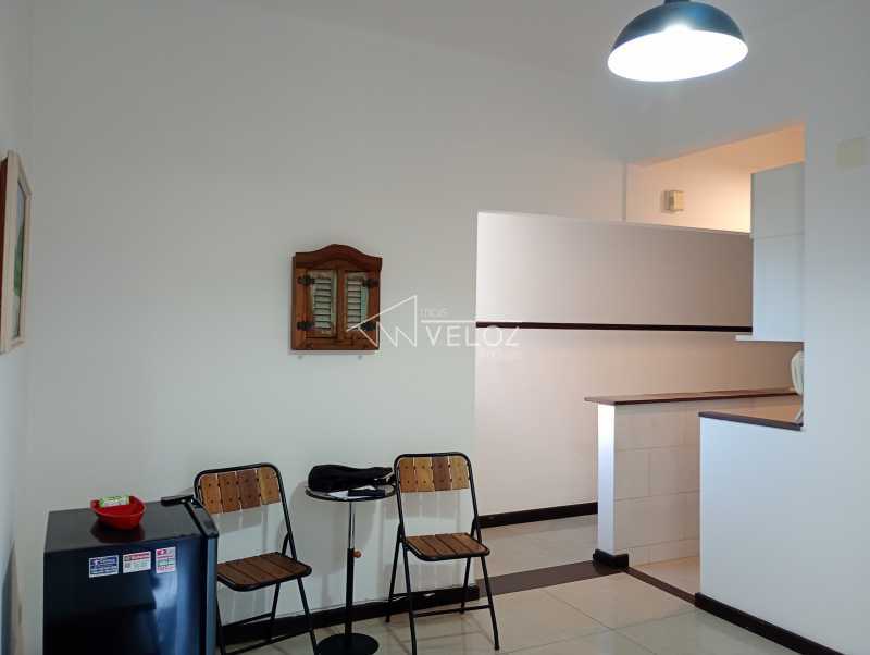 Apartamento à venda com 1 quarto, 44m² - Foto 2