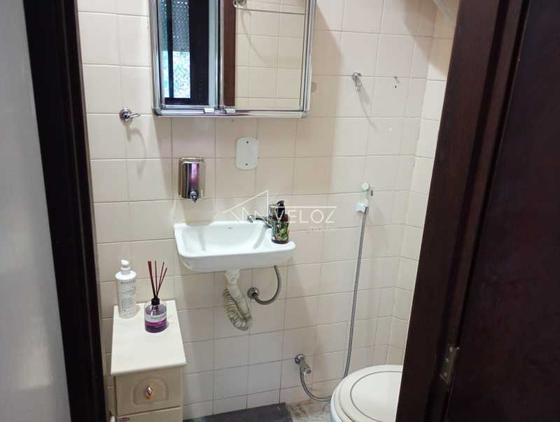 Apartamento à venda com 1 quarto, 44m² - Foto 17