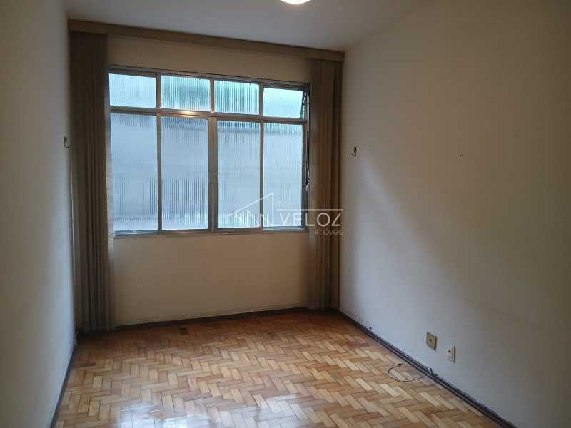 Apartamento à venda com 1 quarto, 38m² - Foto 1