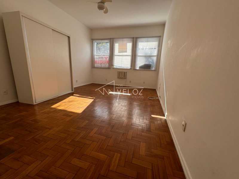 Apartamento à venda com 1 quarto, 28m² - Foto 1