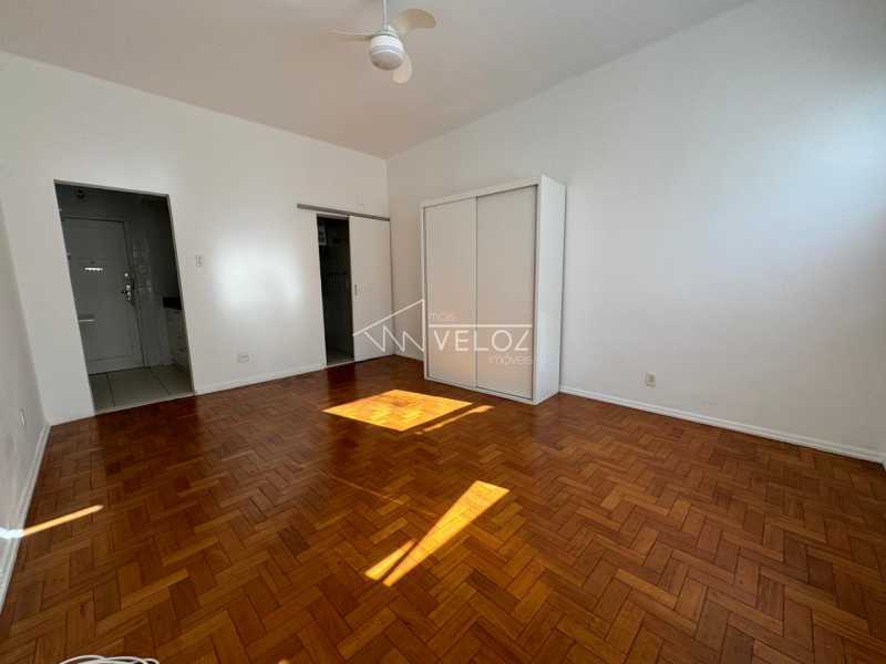 Apartamento à venda com 1 quarto, 28m² - Foto 11