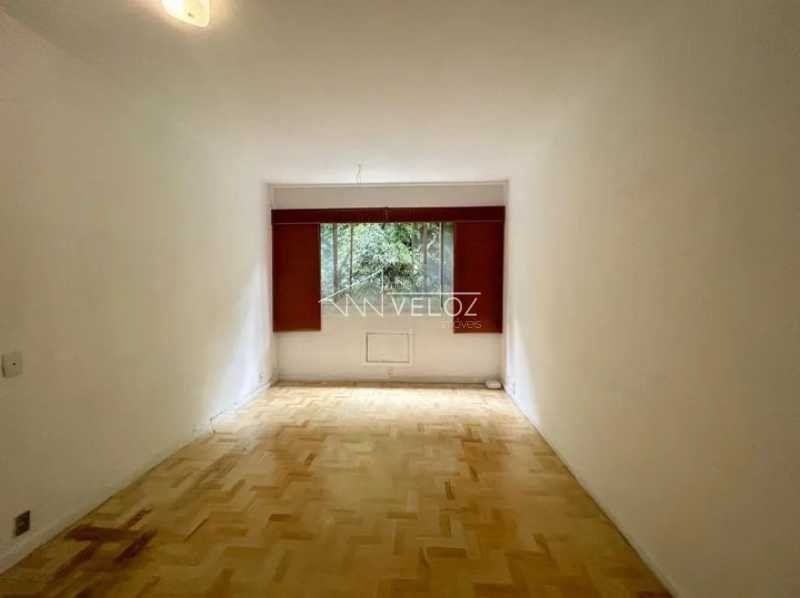 Apartamento à venda com 2 quartos, 81m² - Foto 1