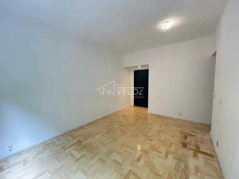 Apartamento à venda com 2 quartos, 81m² - Foto 23