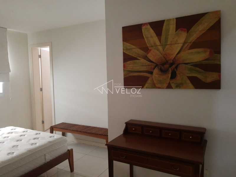 Apartamento à venda com 2 quartos, 67m² - Foto 4