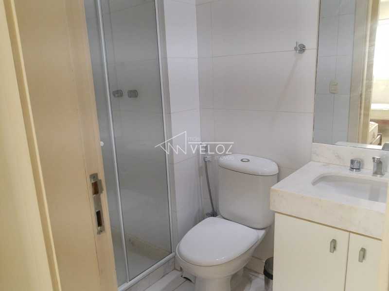 Apartamento à venda com 2 quartos, 67m² - Foto 20