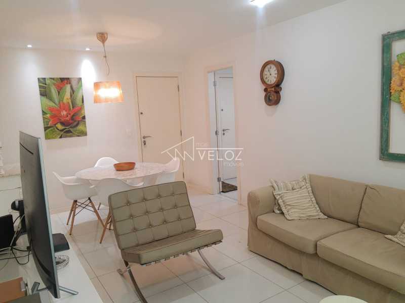 Apartamento à venda com 2 quartos, 67m² - Foto 3