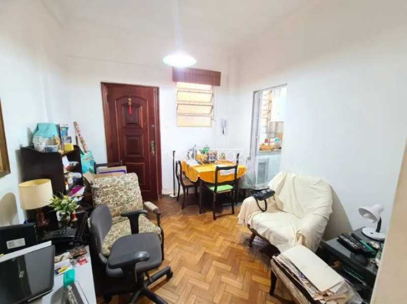 Apartamento à venda com 1 quarto, 30m² - Foto 2