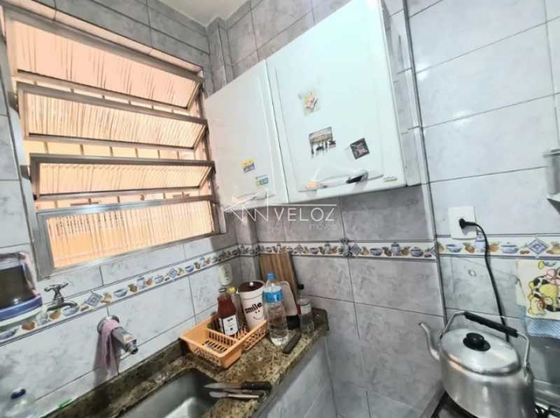 Apartamento à venda com 1 quarto, 30m² - Foto 18