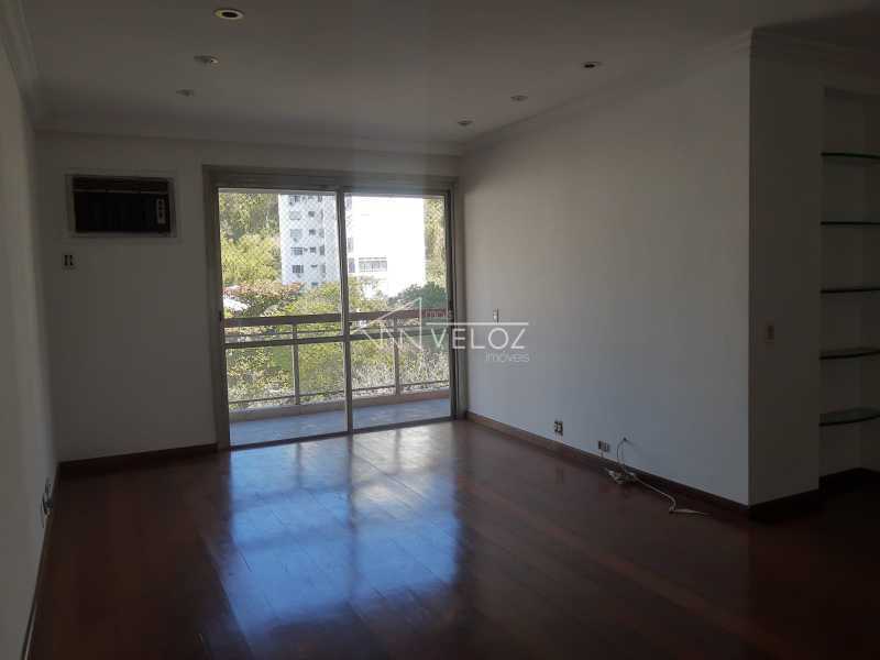 Apartamento à venda com 3 quartos, 116m² - Foto 1