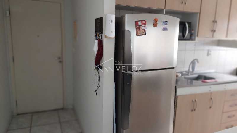 Apartamento à venda com 2 quartos, 60m² - Foto 16