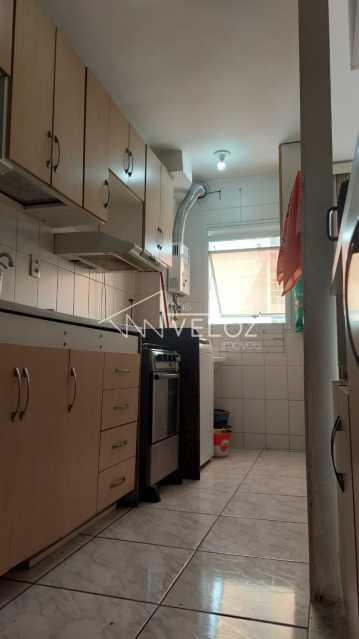 Apartamento à venda com 2 quartos, 60m² - Foto 18