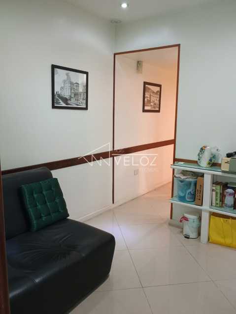 Apartamento à venda com 1 quarto, 32m² - Foto 1