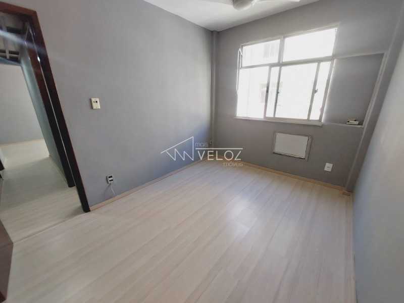 Apartamento à venda com 2 quartos, 47m² - Foto 10