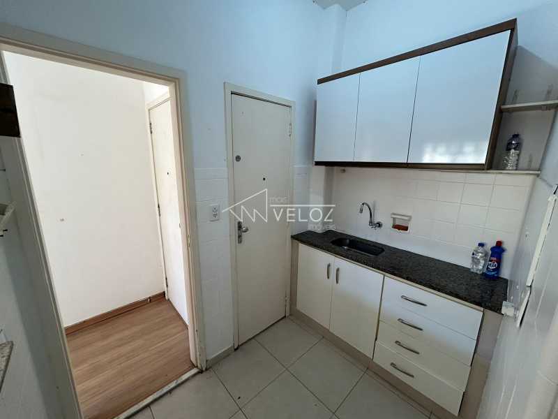 Apartamento à venda com 1 quarto, 43m² - Foto 13