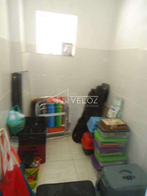 Apartamento à venda com 2 quartos, 75m² - Foto 17