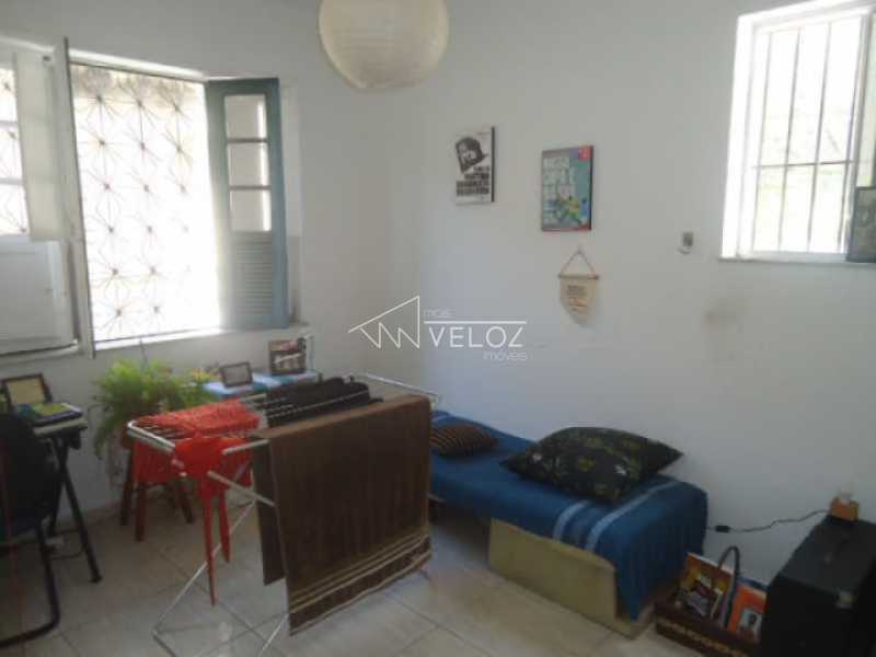 Apartamento à venda com 2 quartos, 75m² - Foto 11