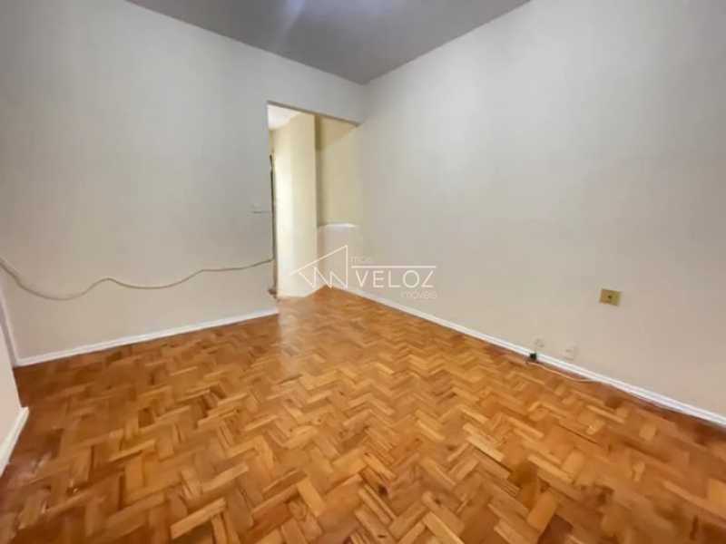 Apartamento à venda com 2 quartos, 60m² - Foto 5