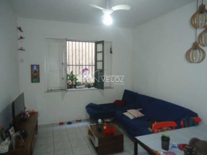 Apartamento à venda com 2 quartos, 79m² - Foto 4