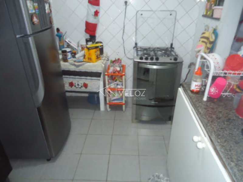 Apartamento à venda com 2 quartos, 79m² - Foto 15