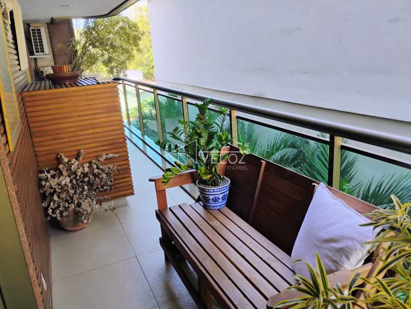 Apartamento à venda com 2 quartos, 85m² - Foto 1