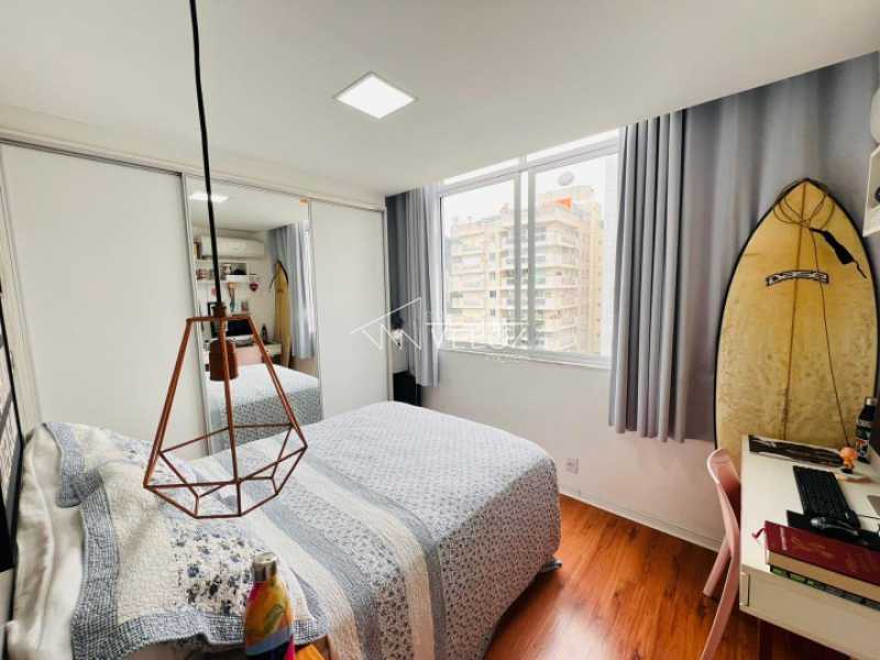 Apartamento à venda com 2 quartos, 80m² - Foto 12