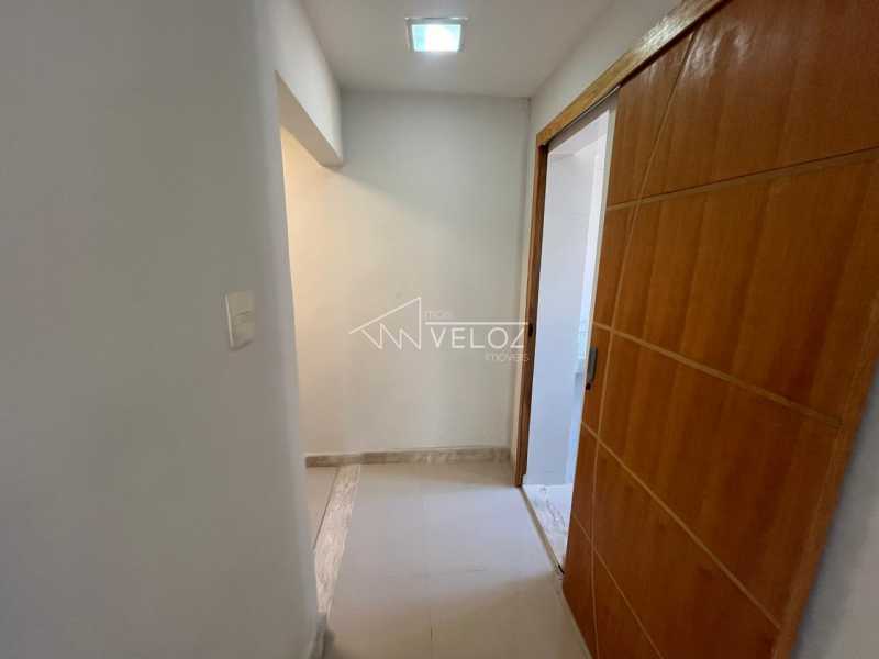 Conjunto Comercial-Sala à venda com 1 quarto, 28m² - Foto 11