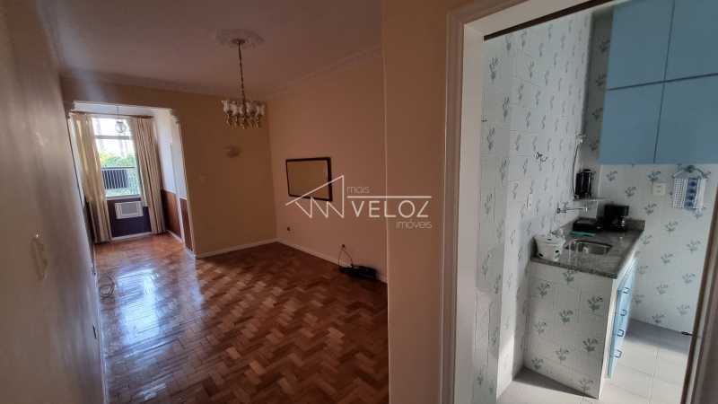 Apartamento à venda com 2 quartos, 80m² - Foto 5