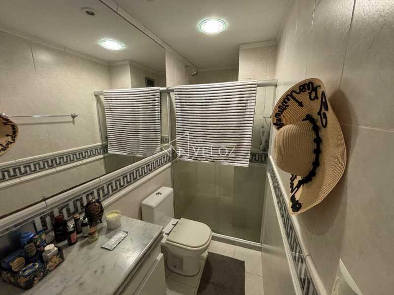 Apartamento à venda com 2 quartos, 87m² - Foto 9