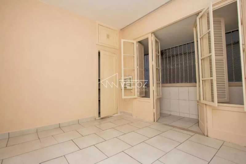 Apartamento à venda com 1 quarto, 44m² - Foto 2