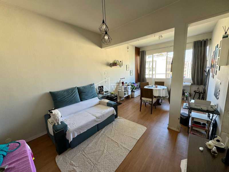 Apartamento à venda com 2 quartos, 74m² - Foto 4